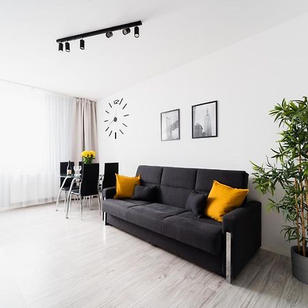 New Apart Near Sky Tower - Gwiazdzista Apartment Wrocław Exterior foto